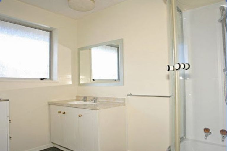 Photo of property in 3/12 Peer Street, Upper Riccarton, Christchurch, 8041