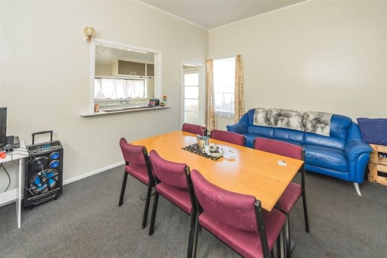 Photo of property in 8 Niblett Street, Whanganui, 4500