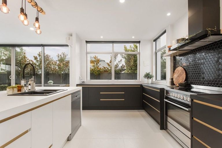 Photo of property in 8 Pewter Place, Northwood, Christchurch, 8051