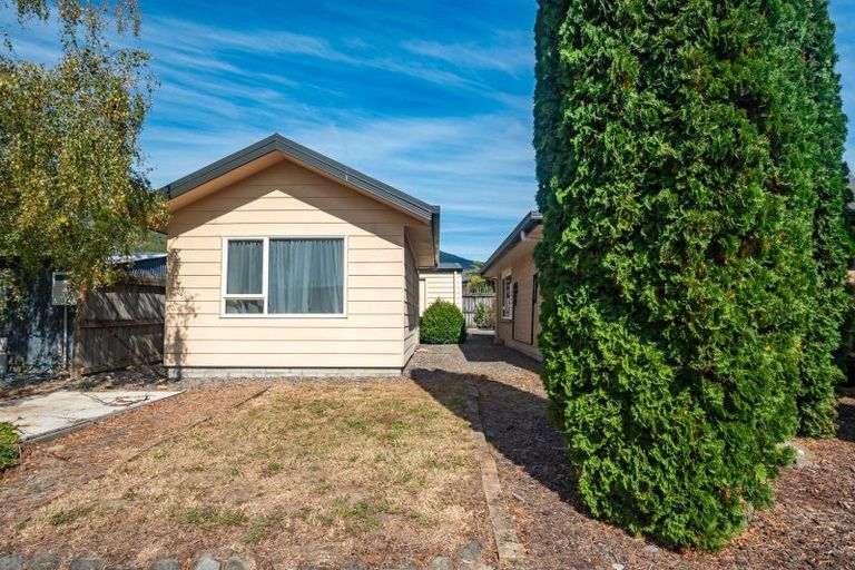 Photo of property in 9 Captains Close, Waikawa, Picton, 7220