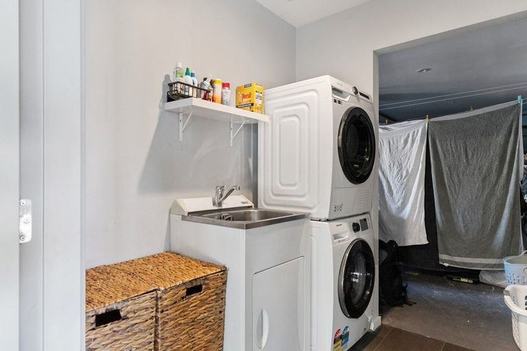 Photo of property in 6 Austin Reid Avenue, Carterton, 5713