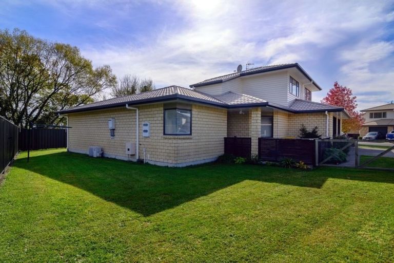 Photo of property in 56/64 Kawaha Point Road, Kawaha Point, Rotorua, 3010