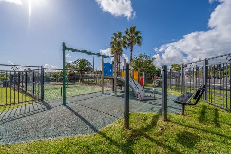 Photo of property in 58 Haven Drive, East Tamaki, Auckland, 2013