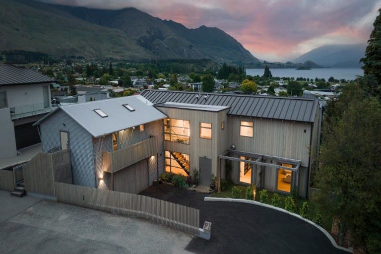 Photo of property in 91 Youghal Street, Wanaka, 9305