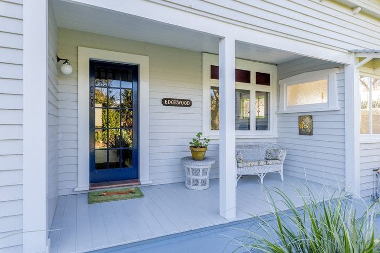 Photo of property in 83 Queenwood Road, Levin, 5510