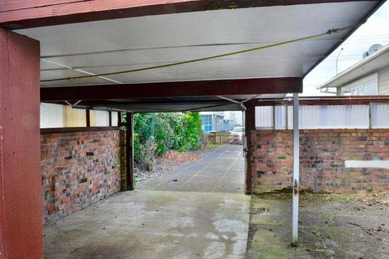 Photo of property in 41 Northcote Road, Hillcrest, Auckland, 0627