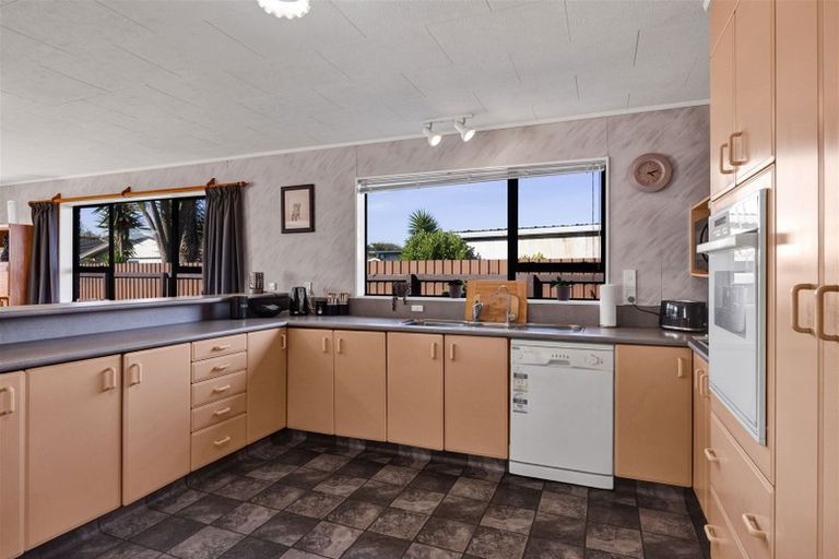 Photo of property in 18 Rimu Street, Hawera, 4610