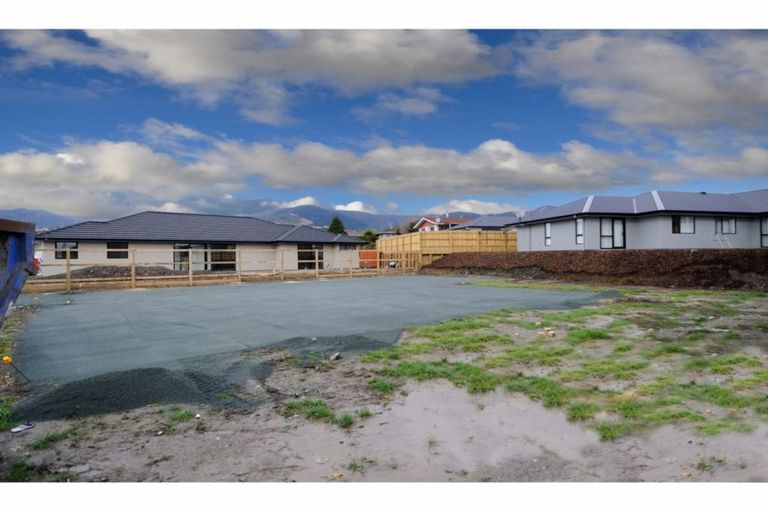 Photo of property in 12 Barham Place, Stoke, Nelson, 7011