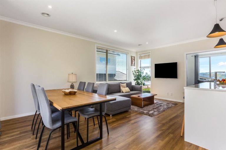 Photo of property in 24 Frances Brown Avenue, Aotea, Porirua, 5024