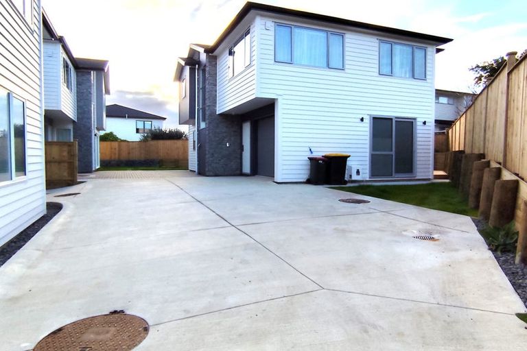 Photo of property in 28 Maugham Drive, Bucklands Beach, Auckland, 2014