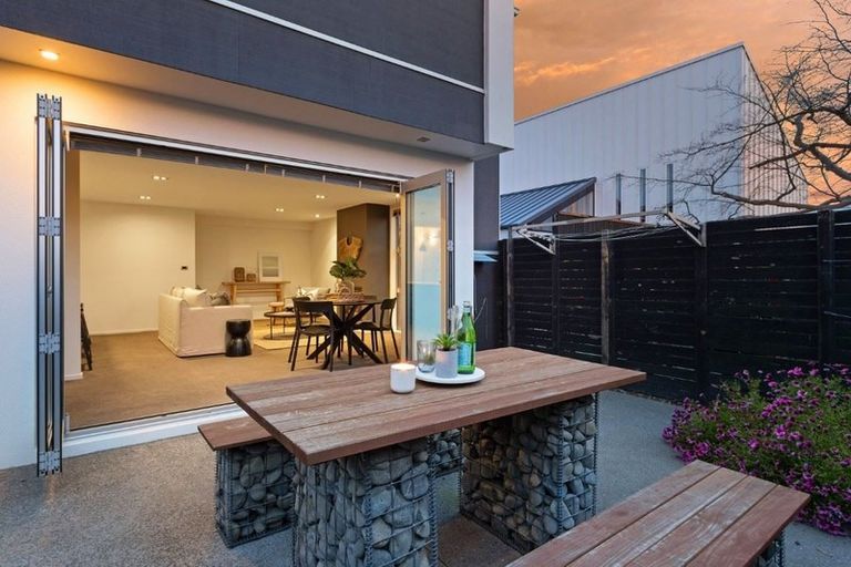 Photo of property in 142 Bishop Street, St Albans, Christchurch, 8014