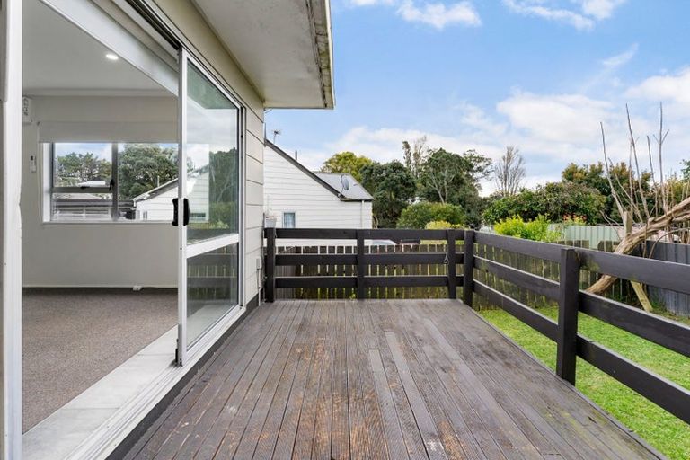 Photo of property in 2/42 Moncrieff Avenue, Clendon Park, Auckland, 2103
