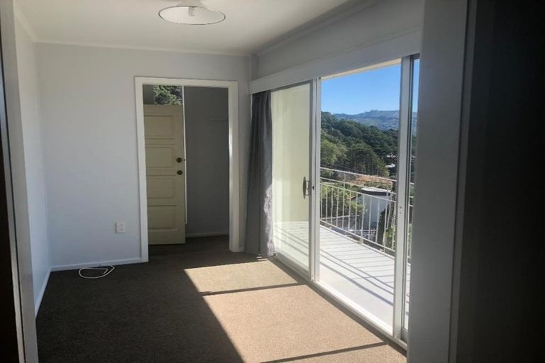 Photo of property in 43 Palliser Road, Roseneath, Wellington, 6011