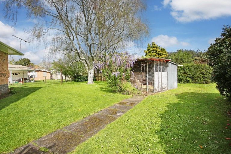 Photo of property in 108 Settlement Road, Papakura, 2110