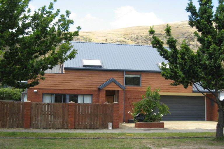 Photo of property in 33a Van Asch Street, Sumner, Christchurch, 8081