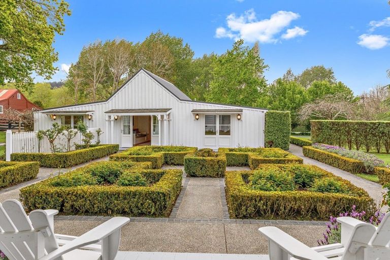 Photo of property in 84 Kaipara Flats Road, Dome Forest, Warkworth, 0981