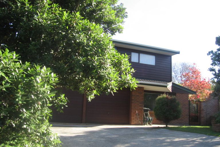 Photo of property in 11 Sailmaker Close, Whitby, Porirua, 5024