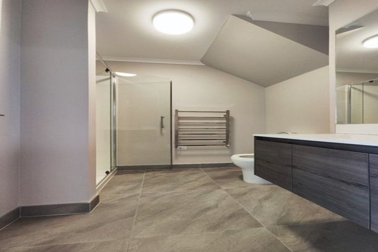 Photo of property in 14 Raranga Lane, Hobsonville, Auckland, 0616