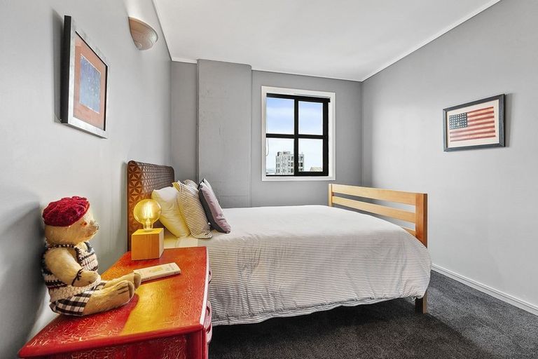 Photo of property in Tennyson Apartments, 13/25 Tennyson Street, Te Aro, Wellington, 6011