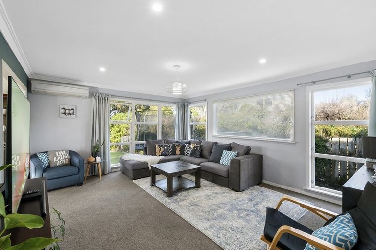 Photo of property in 93 Normandale Road, Normandale, Lower Hutt, 5010