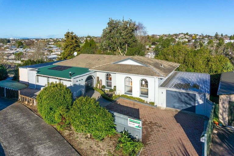 Photo of property in 17 Beaumaris Place, Dinsdale, Hamilton, 3204