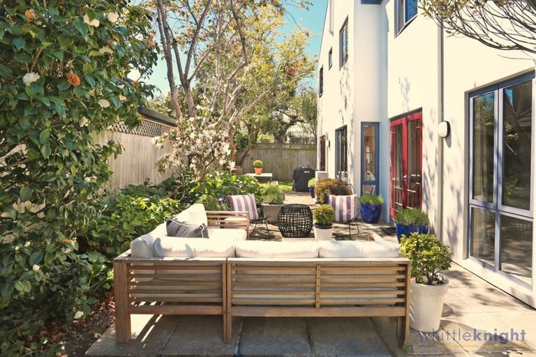 Photo of property in 40a Thornycroft Street, Fendalton, Christchurch, 8052