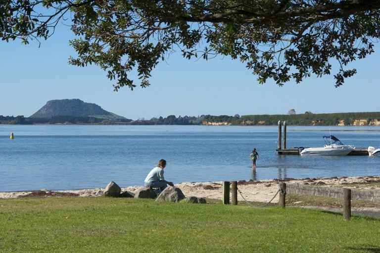 Photo of property in 101 Harbour View Road, Omokoroa, 3114