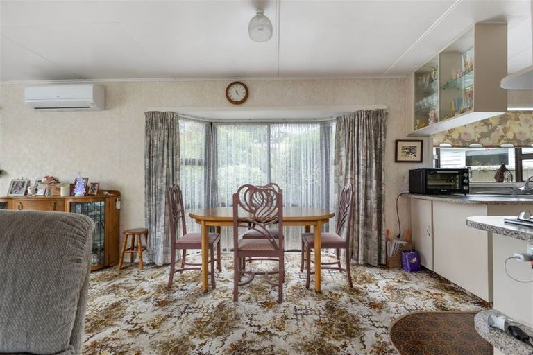 Photo of property in 89 Kent Street, Carterton, 5713