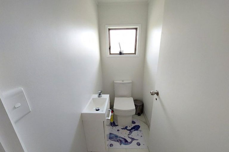 Photo of property in 1/99 Kowhai Road, Mairangi Bay, Auckland, 0630