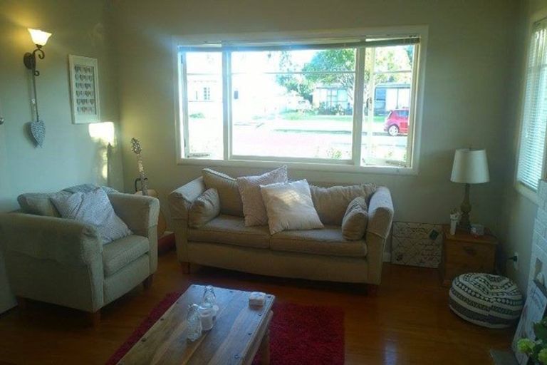 Photo of property in 15 Bettina Road, Fairfield, Hamilton, 3214