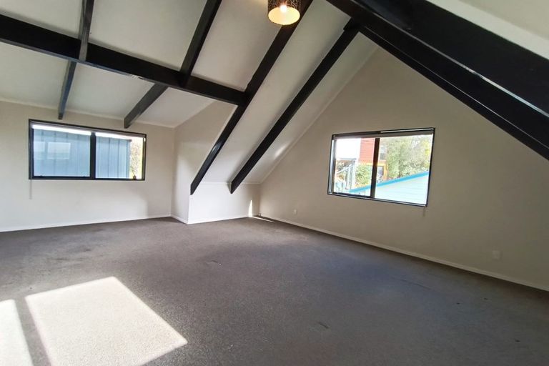 Photo of property in 20 Kerkwall Drive, Naenae, Lower Hutt, 5011