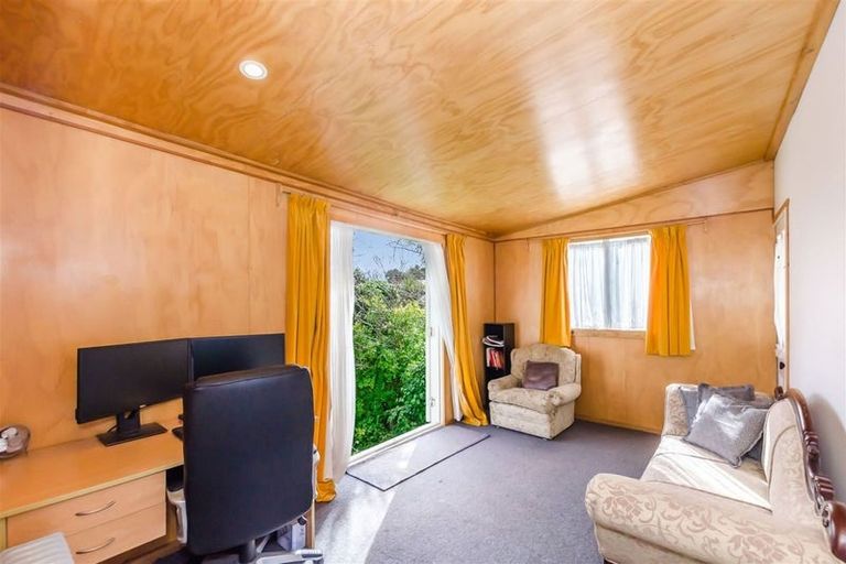 Photo of property in 17 Beach Road, Paekakariki, 5034