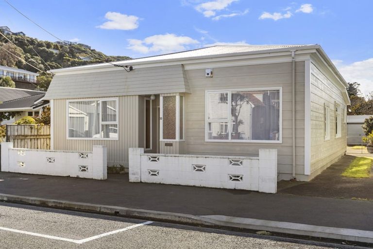 Photo of property in 10 Moselle Street, Island Bay, Wellington, 6023