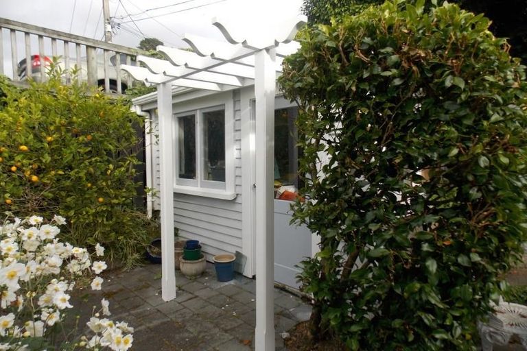 Photo of property in 13 Barton Terrace, Thorndon, Wellington, 6011