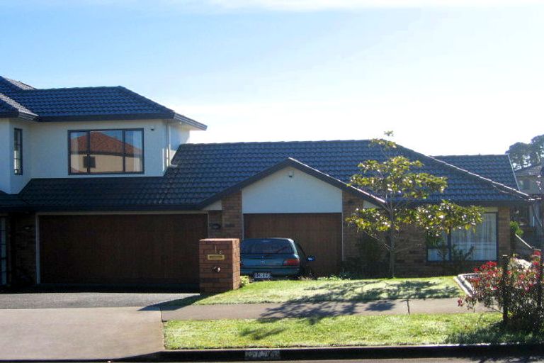Photo of property in 1 Dairyland Drive, East Tamaki Heights, Auckland, 2016