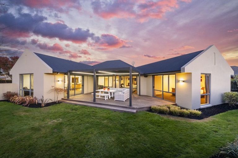 Photo of property in 3 Viceroy Place, Halswell, Christchurch, 8025