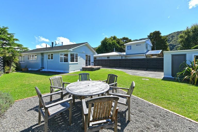 Photo of property in 4 Bailey Grove, Trentham, Upper Hutt, 5018