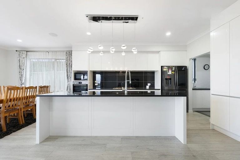 Photo of property in 108 Ormonde Drive, Silverdale, 0932