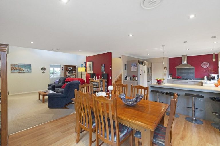 Photo of property in 56a Wood Leigh, Paraparaumu Beach, Paraparaumu, 5032