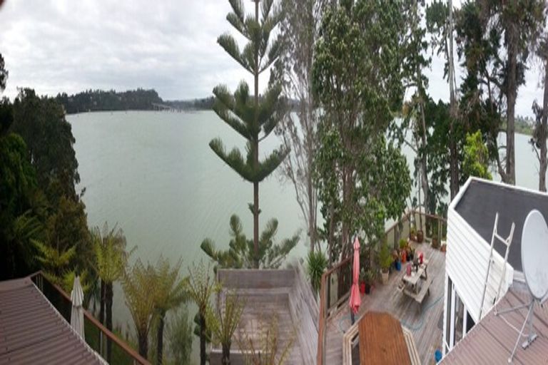 Photo of property in 23 Ferry Parade, Herald Island, Auckland, 0618