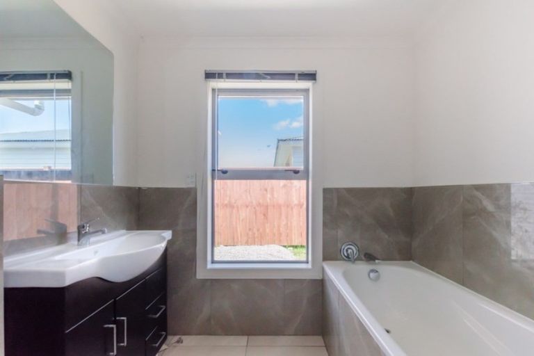 Photo of property in 91 Tiro Tiro Road, Levin, 5510