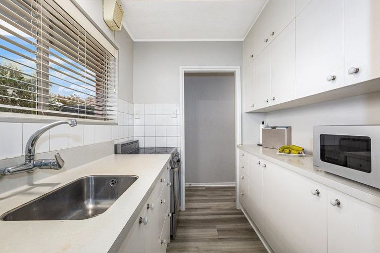 Photo of property in 1001b High Street, Avalon, Lower Hutt, 5011