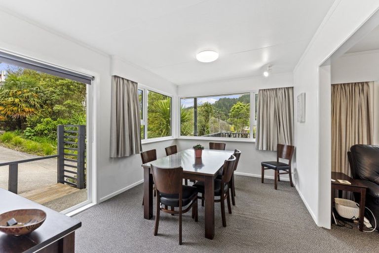 Photo of property in 24 Jocelyn Crescent, Pinehaven, Upper Hutt, 5019
