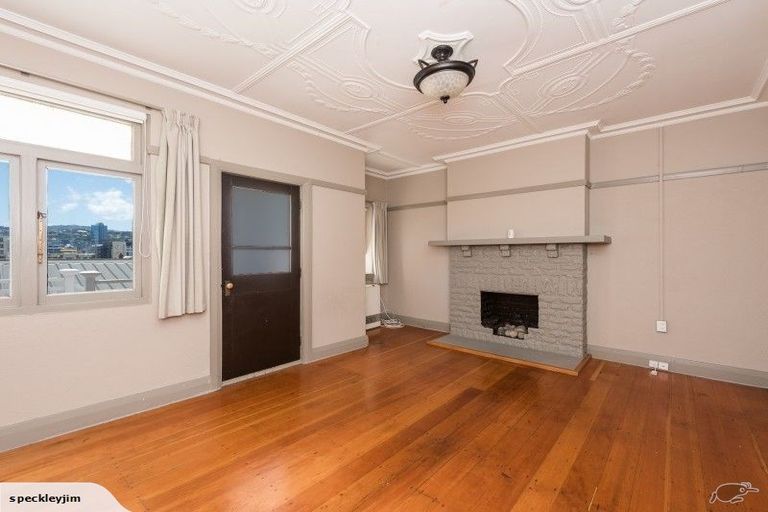 Photo of property in 51a Majoribanks Street, Mount Victoria, Wellington, 6011