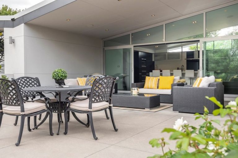 Photo of property in 8 Sherwood Downs Drive, Horsham Downs, Hamilton, 3281