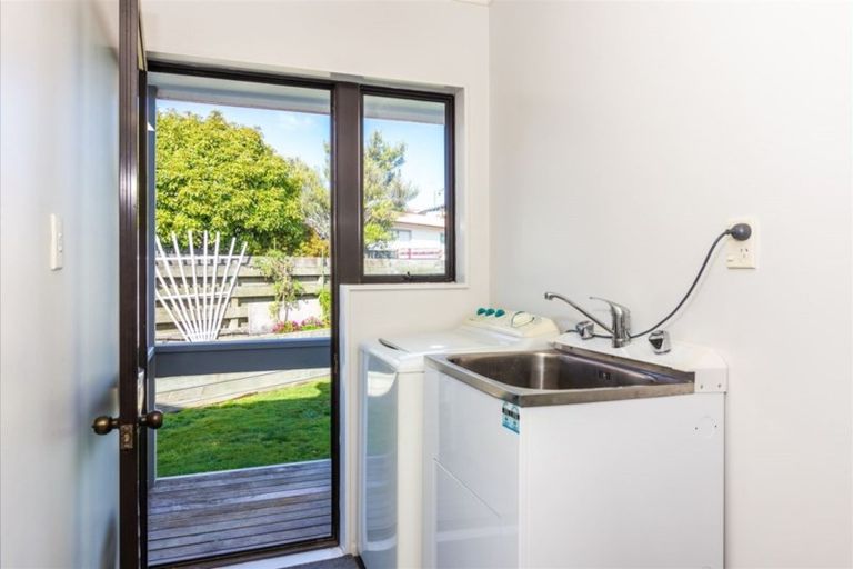 Photo of property in 17 Kiddle Drive, Hilltop, Taupo, 3330