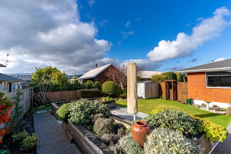 Photo of property in 43 Severn Street, Green Island, Dunedin, 9018