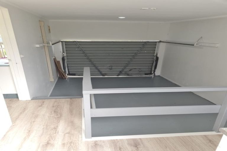 Photo of property in 33a Springs Road, Parakai, 0830