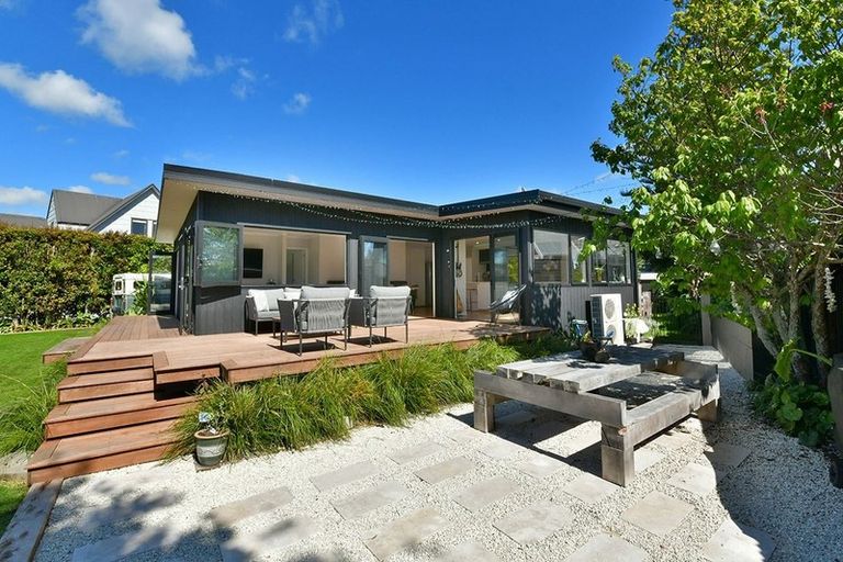 Photo of property in 73 The Circle, Manly, Whangaparaoa, 0930