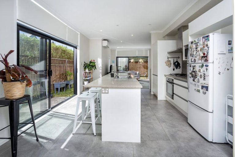 Photo of property in 2 Rarahu Road, Hobsonville, Auckland, 0616